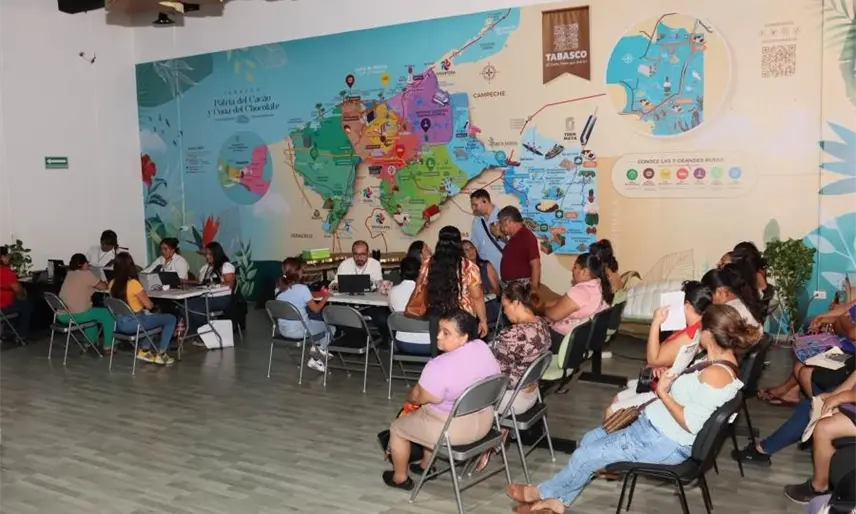 Formalizan emprendimientos de 100 beneficiarias de Tandas para la Mujer en Tabasco ante el SAT