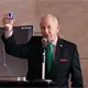 "Apoyar a narcoterroristas tiene consecuencias", advierte Johnson