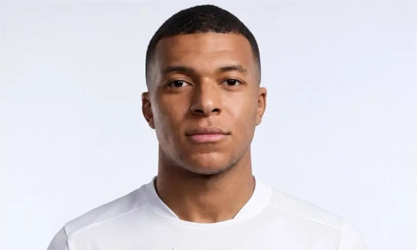 Mbappé firma con la marca suiza “ON”, tras una carrera vinculada con “NIKE”