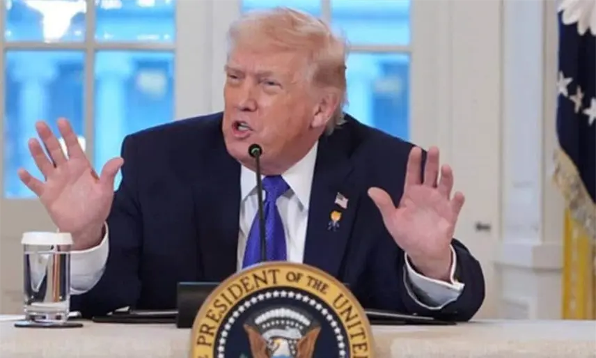 Trump prohíbe acceso a la Casa Blanca a CNN, Politico y MSNOW; por difundir noticias falsas