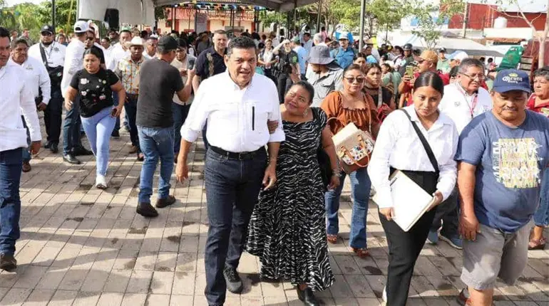 Morena defiende metodolog&iacute;a de encuesta que da aprobaci&oacute;n del 68% a Javier May