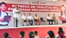 Restricci&oacute;n no contrapone programa, se analizar&aacute; continuidad: May sobre entrega de tabletas a estudiantes