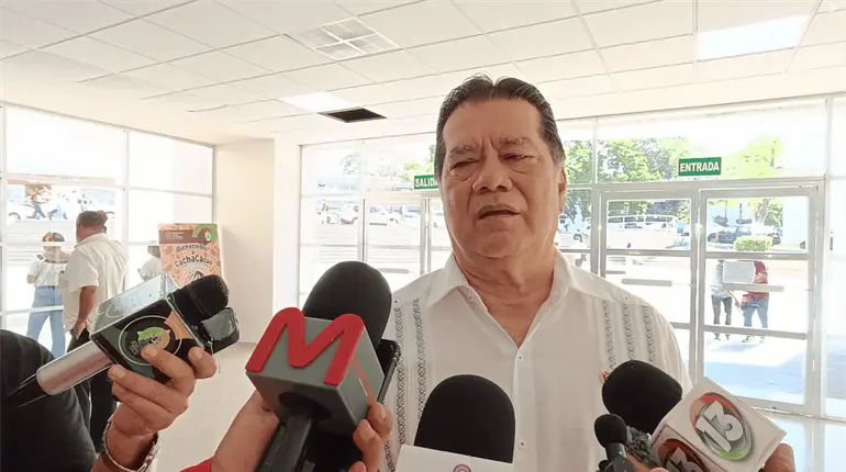 UJAT buscar&aacute; prohibir el uso del celular durante los horarios de clases