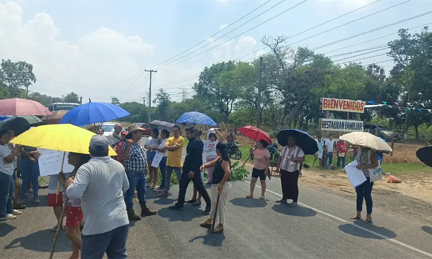 Cierran la Villahermosa-Jalapa por falta de energía eléctrica