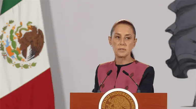 Sheinbaum reitera su defensa a la propuesta de prohibir doble nacionalidad en altos cargos