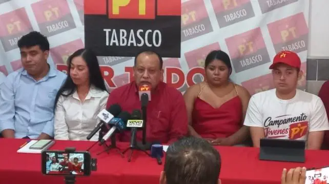 PT pide vigilar calidad del aire ante quejas por actividad de mecheros de Pemex