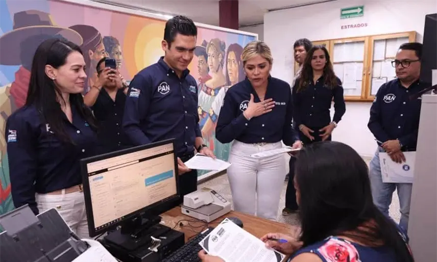 PAN entrega exhorto al IEPCT para pedir elecciones libres tras incidente con ex secretario ejecutivo