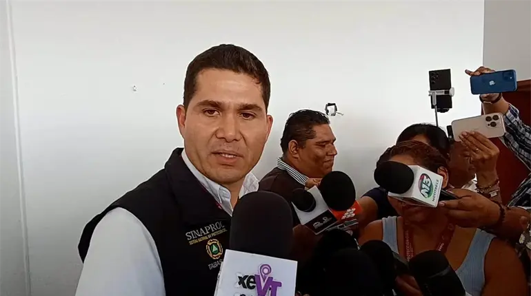 Descarta PC fuga en ductos de Pemex ante fuerte olor a hidrocarburo
