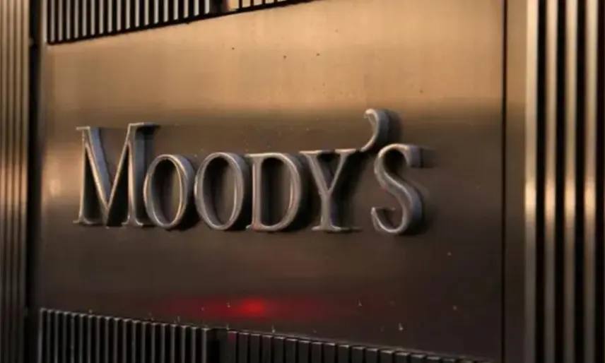 México enfrenta tendencia fiscal negativa por bajo crecimiento y aumento de la deuda: Moody’s