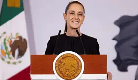 Sheinbaum evita opinar sobre posible ruptura con el PT, pero defiende encuestas de Morena