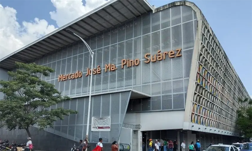 Concesionarios del ´Pino Suárez´ si pueden heredar a familiares directos sus locales: Subdirección de mercados