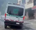 Conductor de ambulancia del IMSS presuntamente ebrio atropella a peat&oacute;n y choca 6 autos en Azcapotzalco