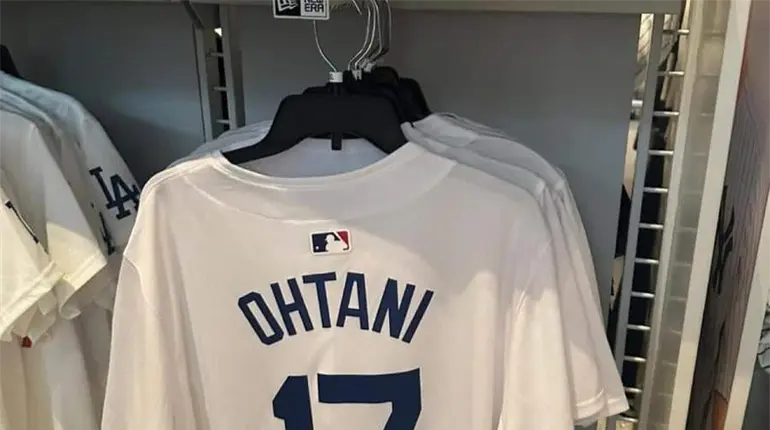 El jersey de Shohei Ohtani contin&uacute;a siendo el m&aacute;s vendido en Grandes Ligas