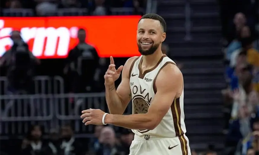 Stephen Curry renueva por 2 temporadas más con los Guerreros de Golden State en la NBA