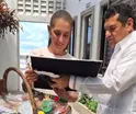 Obsequian productos tabasque&ntilde;os y telar de Jonuta a presidenta Sheinbaum