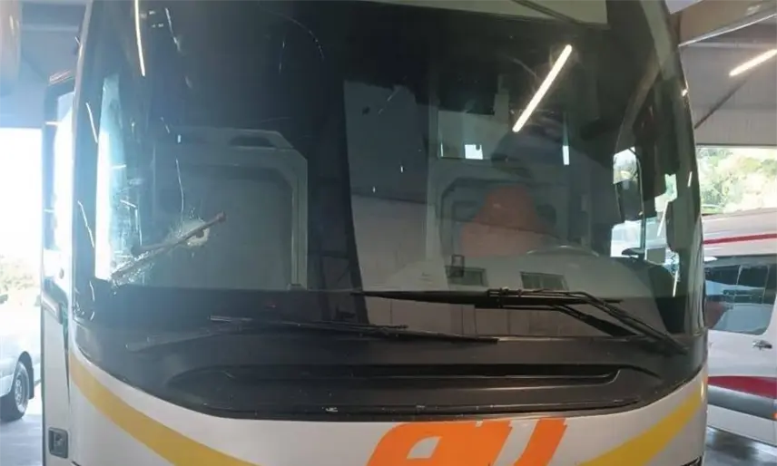 Reportan ataques con piedras a unidades de carga y autobuses en la vía Cárdenas-Villahermosa