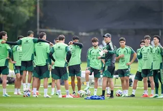 La Selecci&oacute;n Mexicana ya est&aacute; en Baltimore, lista para el duelo amistoso ante Colombia