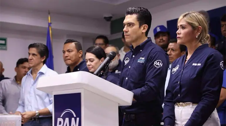 PAN alerta sobre censura a memes: "Si les molestan las cr&iacute;ticas, respondan con resultados"