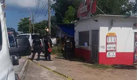 Ejecutan a 2 hombres en dep&oacute;sito de cervezas en Tenosique