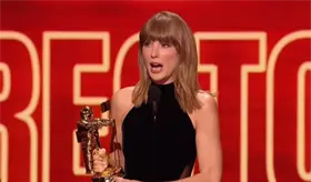 Taylor Swift es reconocida en los MTV VMAs