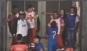 Circula video de jugador de Napoli Tabasco enfrentando a afici&oacute;n rival
