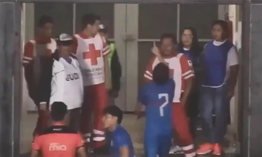 Circula video de jugador de Napoli Tabasco enfrentando a afición rival