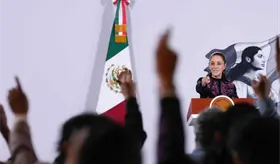 "Si existen pruebas, que FGR abra una investigaci&oacute;n": Sheinbaum sobre Am&iacute;lcar Ol&aacute;n