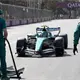 Fernando Alonso renueva un a&ntilde;o m&aacute;s con Aston Martin