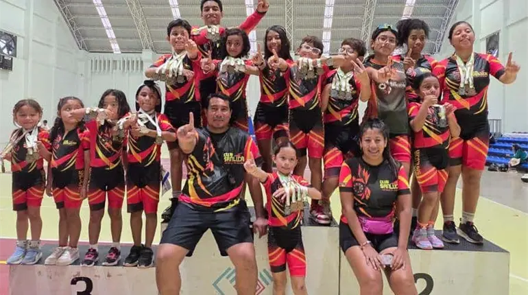 Patinadores tabasque&ntilde;os registran hist&oacute;rica cosecha de medallas en la Copa Mexicanidad de Chiapas