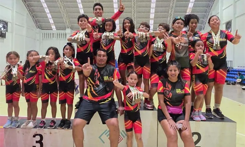 Patinadores tabasqueños registran histórica cosecha de medallas en la Copa Mexicanidad de Chiapas