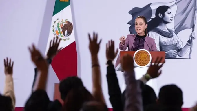 No hay "ley antimemes" puntualiza la presidenta