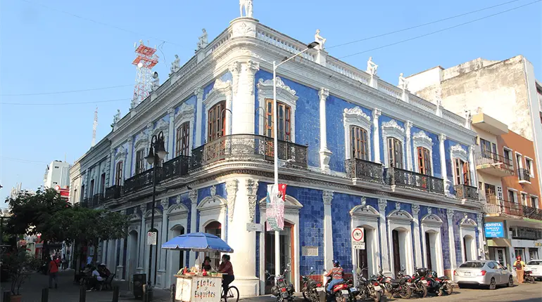 Pedir&aacute; Asociaci&oacute;n Ciudadana del Centro Hist&oacute;rico evitar obras que afecten movilidad en &eacute;poca decembrina