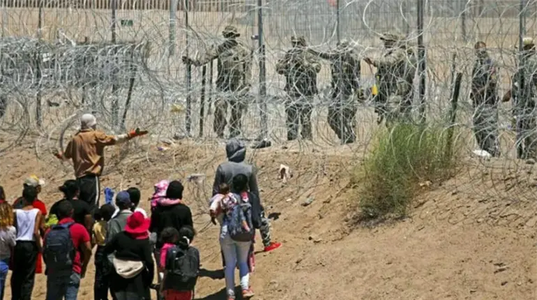 Tribunal Supremo de EE. UU. da luz verde para reanudar deportaciones r&aacute;pidas a terceros pa&iacute;ses