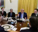 Trump y l&iacute;deres tecnol&oacute;gicos acuerdan renombrar oficialmente la IA como "superinteligencia"