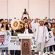 FGE Michoac&aacute;n advierte con arrestar a Grecia Quiroz si no entrega celular de Manzo