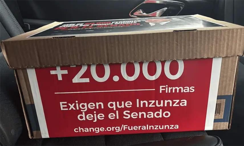 Vania Pérez Morales entrega al Senado casi 20 mil firmas para pedir salida de Enrique Inzunza
