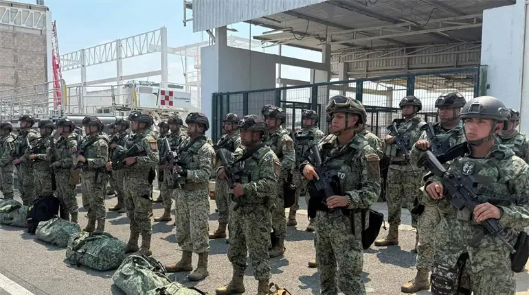 Arriba a Tabasco compa&ntilde;&iacute;a de fuerzas especiales "Boinas Rojas" del Ej&eacute;rcito para reforzar seguridad