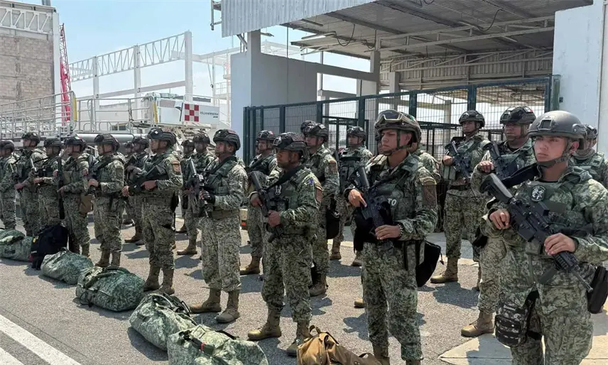 Arriba a Tabasco compañía de fuerzas especiales "Boinas Rojas" del Ejército para reforzar seguridad