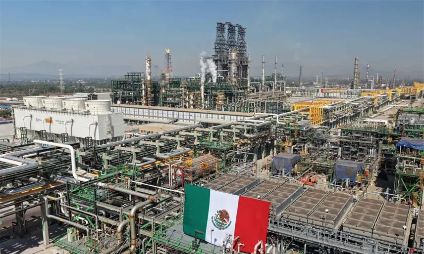 Caen 45% exportaciones de crudo de Pemex en agosto