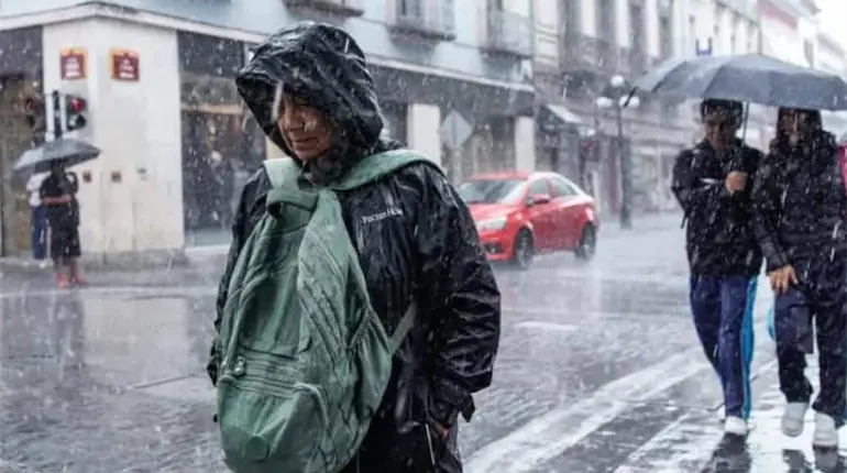 Activa Protecci&oacute;n Civil alerta amarilla por temporal de lluvias intensas en Tabasco