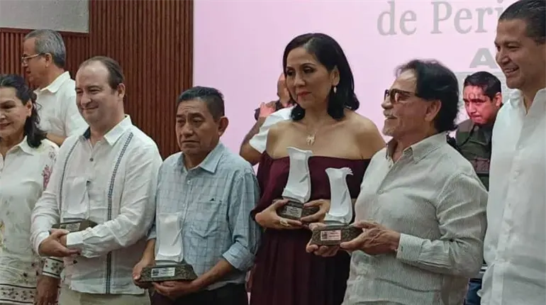 ATP reconoce a comunicadores con el premio Palabra Libre 2026