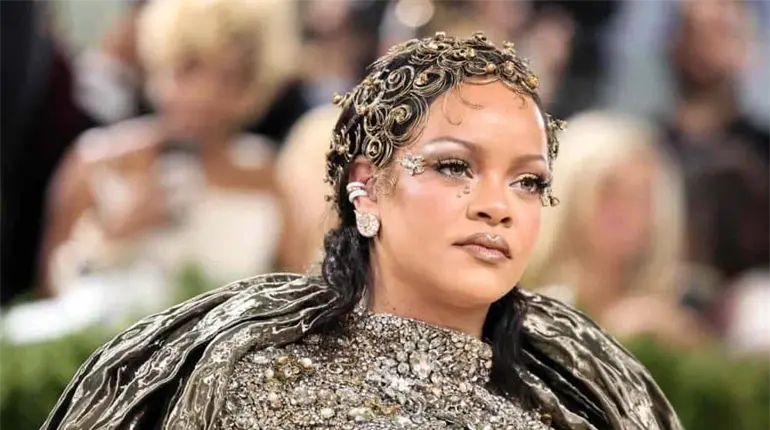 Mujer que dispar&oacute; a casa de Rihanna es imputada por intento de asesinato