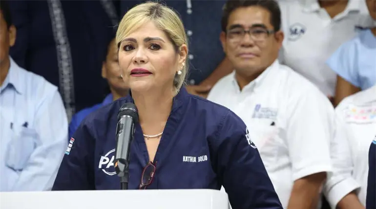"La pol&iacute;tica se defiende con ideas, nunca con amenazas: Kathia Bolio