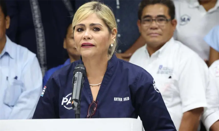 "La política se defiende con ideas, nunca con amenazas: Kathia Bolio