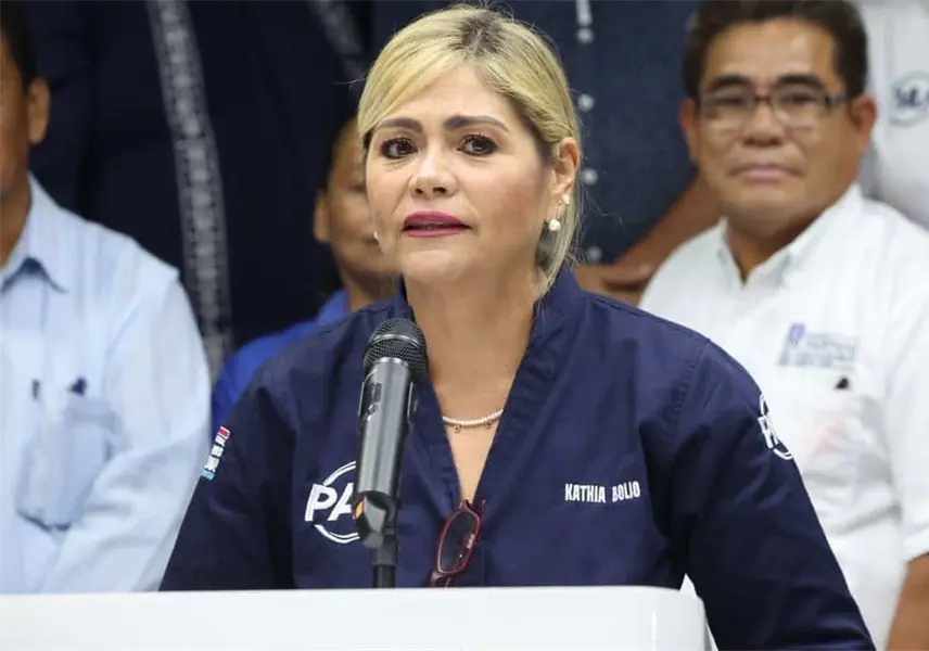 "La política se defiende con ideas, nunca con amenazas: Kathia Bolio "La política se defiende con ideas, nunca con amenazas: Kathia Bolio