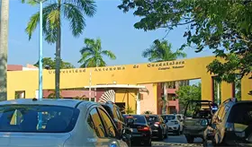 Alumno que amenaz&oacute; con tiroteo presum&iacute;a arma al interior de universidad en Villahermosa