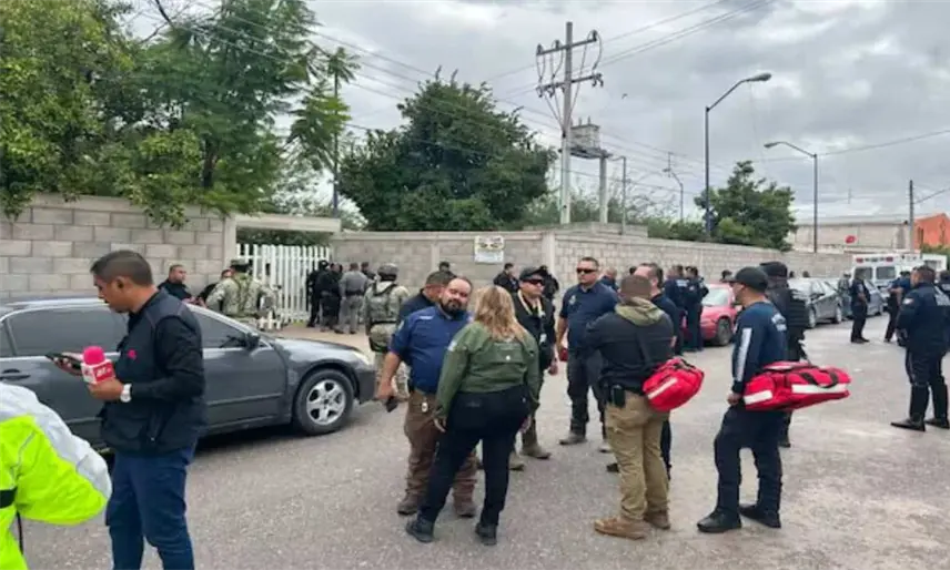 Exalumnos irrumpen y atacan secundaria de Torreón; dejan una persona muerta y 4 lesionadas