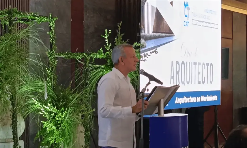 Toma protesta Francisco Espinosa Gallegos como presidente del Colegio de Arquitectos 2026-2028