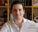 Bernardo Bosch, hermano de la Miss Universo 2025, F&aacute;tima Bosch, se registra en Morena para ser diputado federal