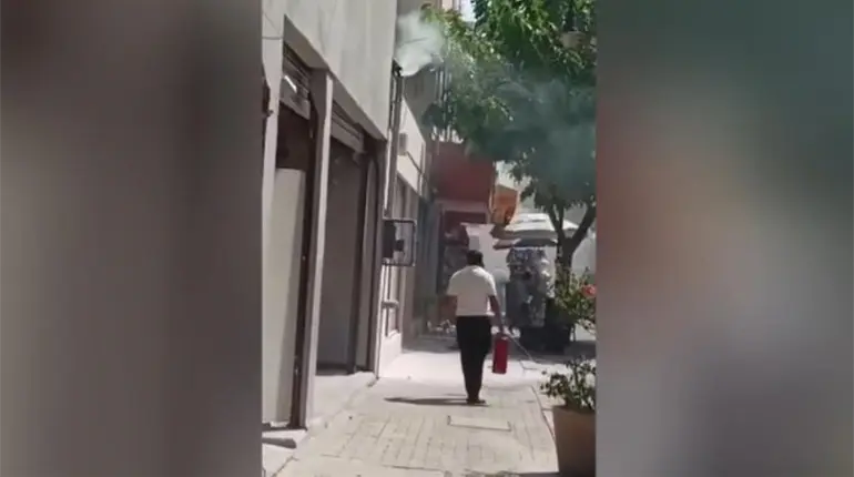 &iexcl;Cuidado! Se registra conato de incendio en instalaci&oacute;n el&eacute;ctrica de tienda de ropa en el Centro de Villahermosa